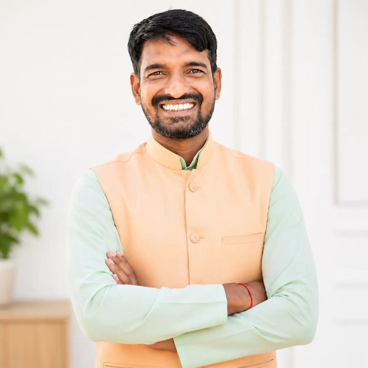 Consult With <br>Astrologer <span>Govind Jangir</span>